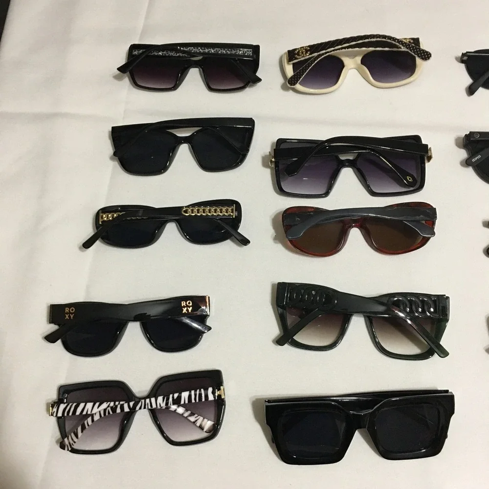 Lot of 23 Sunglasses Unisex Mixed Colors Styles Roxy Steve Madden Hilfiger